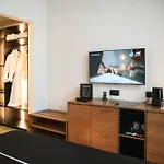 The Local House 5*
