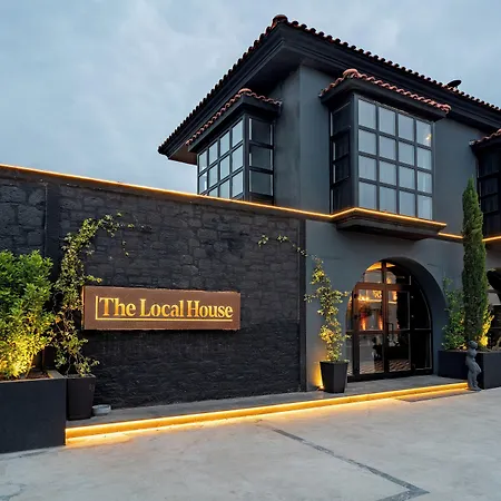 The Local House Otel 5*