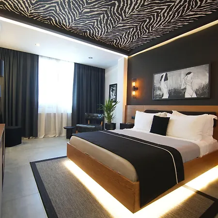 The Local House Otel 5*