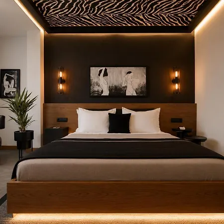 Ξενοδοχείο The Local House 5*