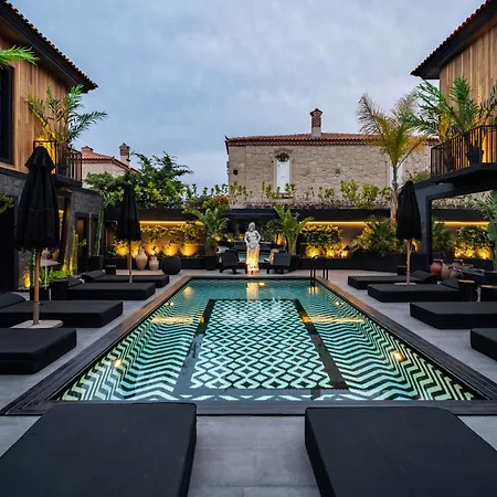 The Local House Hotel