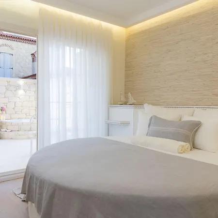 Hotel The Local House 5*
