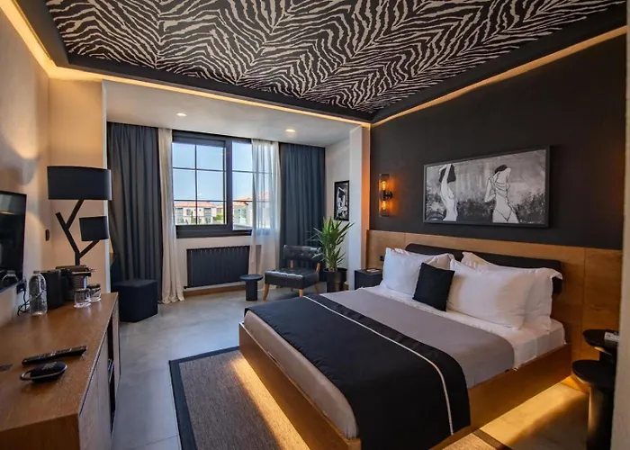 Hotel The Local House 5*